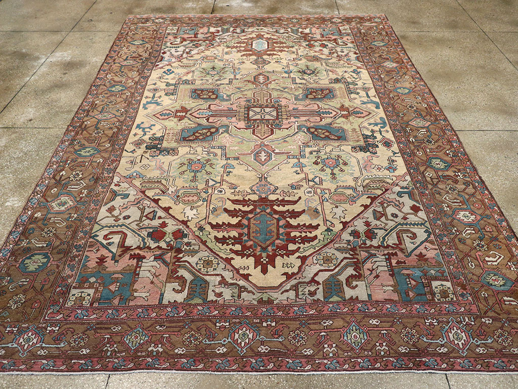 Antique Persian Serapi Room Size Carpet, No.8356 - Galerie Shabab