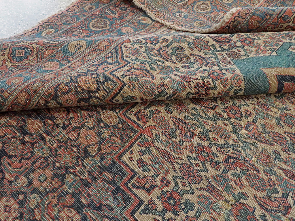 Antique Persian Bidjar Carpet, No.8359 - Galerie Shabab
