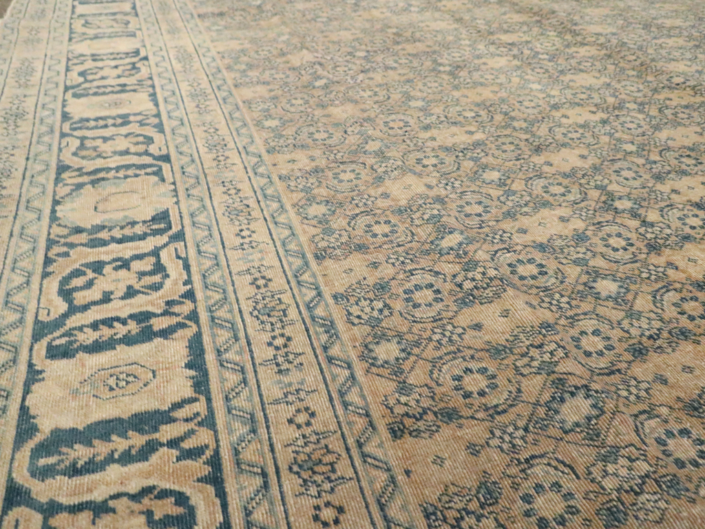 Antique Persian Tabriz Carpet, No.8365 - Galerie Shabab