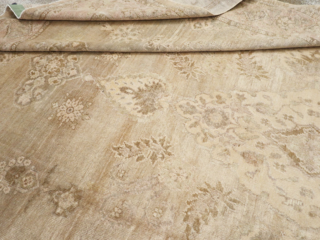 Antique Persian Sultanabad Carpet, No.8383 - Galerie Shabab