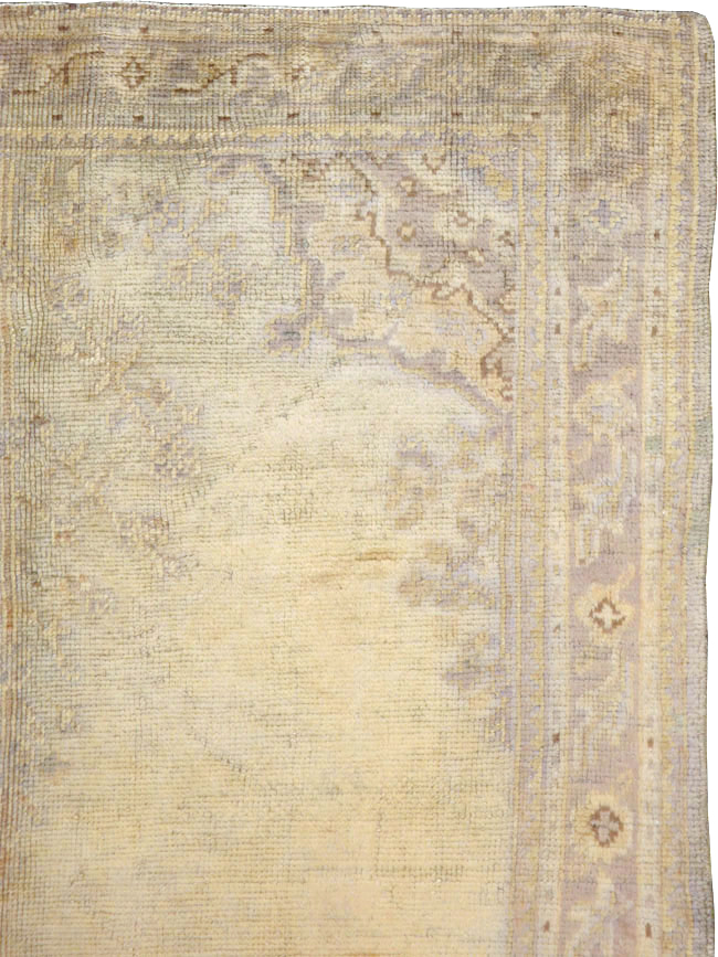 Antique Turkish Oushak Gallery Carpet, No.8404 - Galerie Shabab