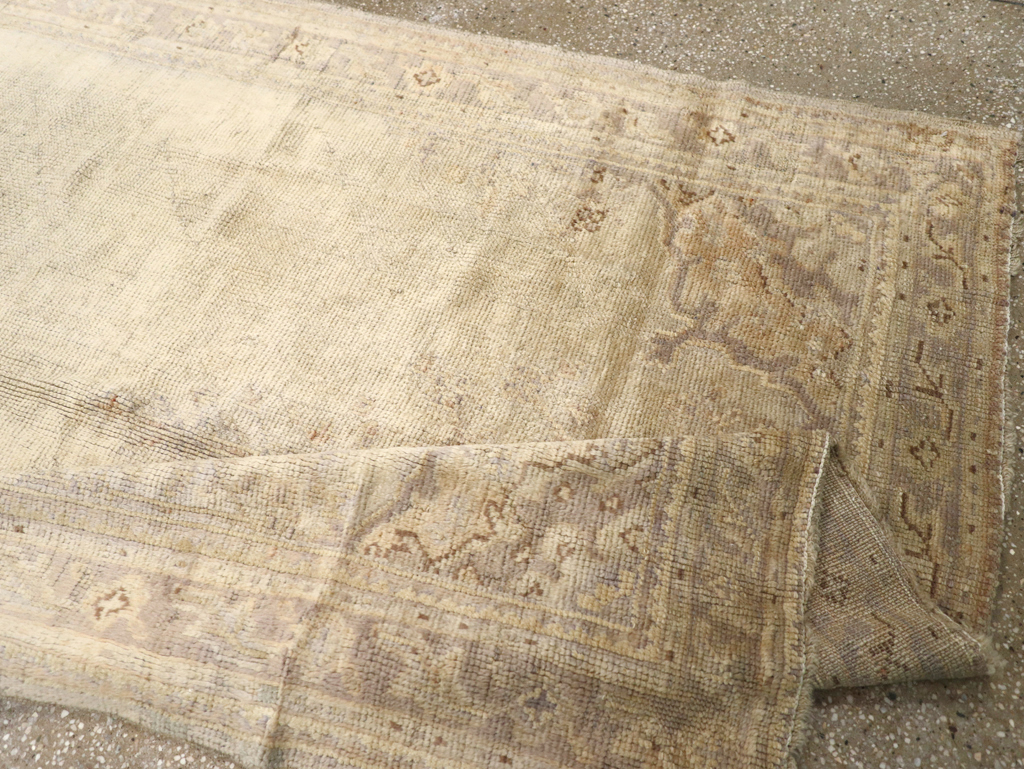 Antique Turkish Oushak Gallery Carpet, No.8404 - Galerie Shabab