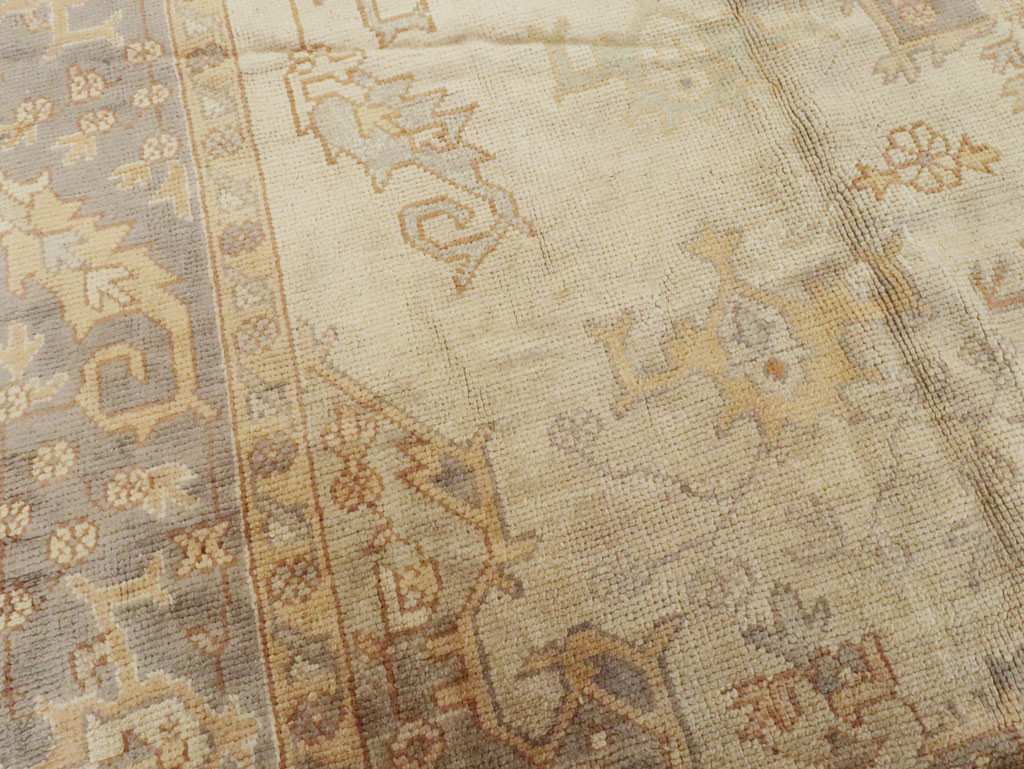 Vintage Turkish Oushak Carpet, No.8405 - Galerie Shabab