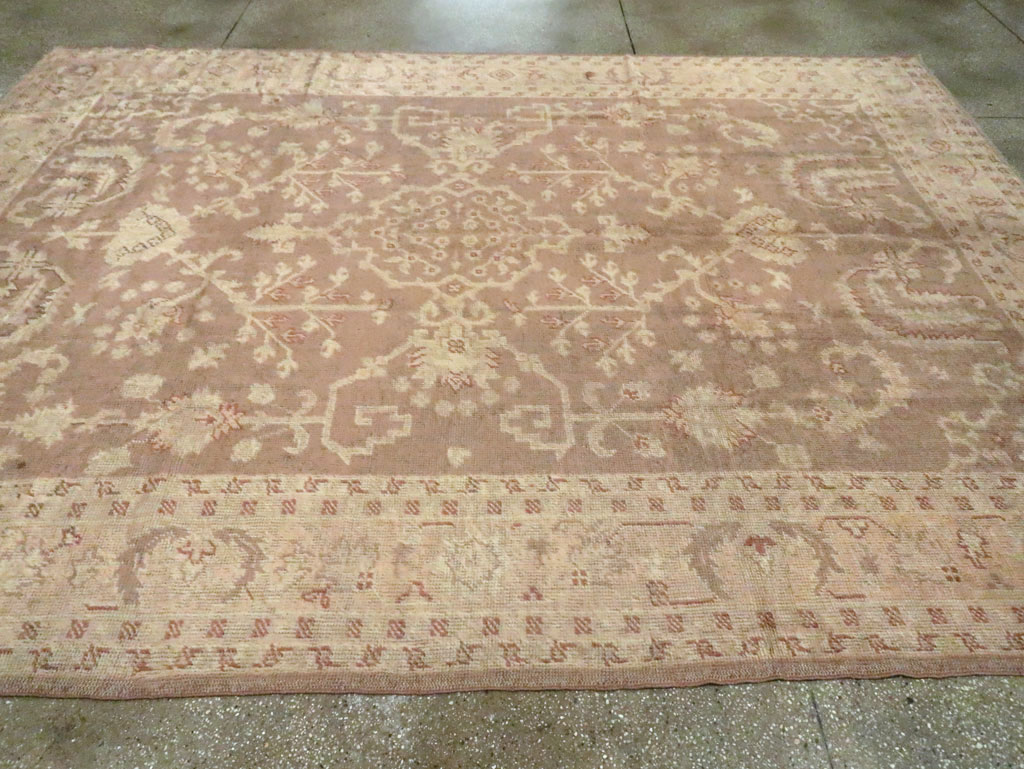 Antique Turkish Oushak Carpet, No.8409 - Galerie Shabab