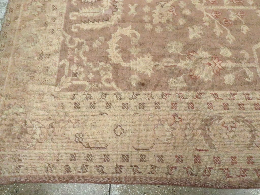 Antique Turkish Oushak Carpet, No.8409 - Galerie Shabab