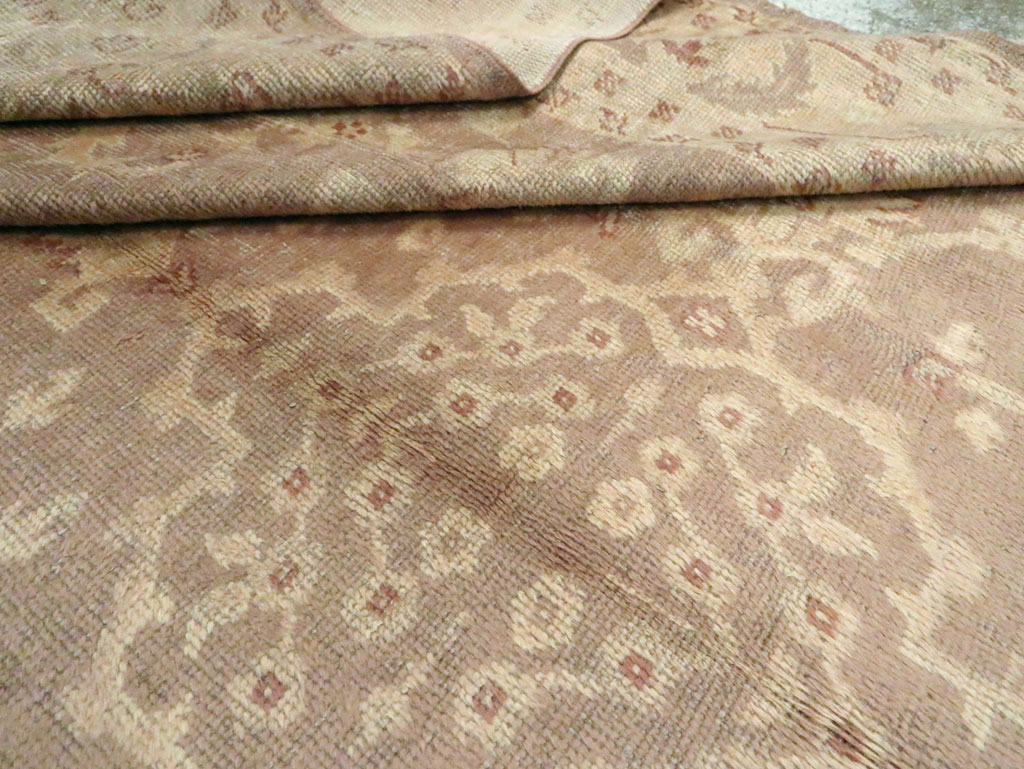 Antique Turkish Oushak Carpet, No.8409 - Galerie Shabab