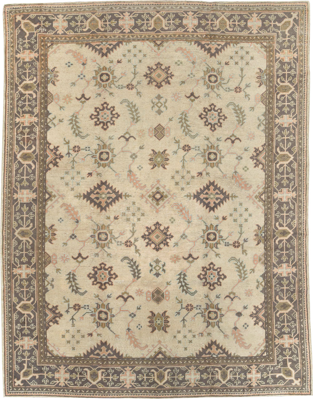 Antique Turkish Oushak Carpet, No.8411 - Galerie Shabab