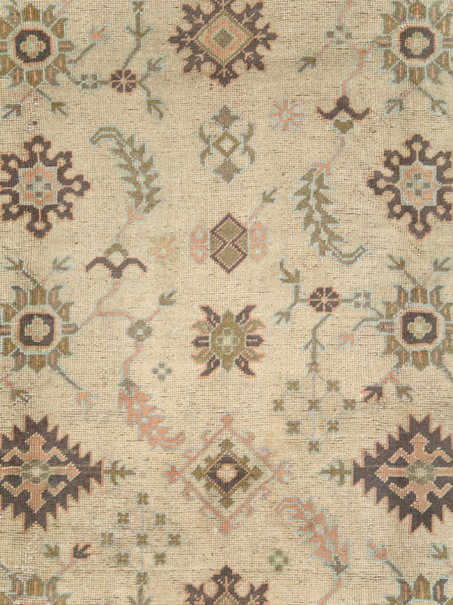 Antique Turkish Oushak Carpet, No.8411 - Galerie Shabab