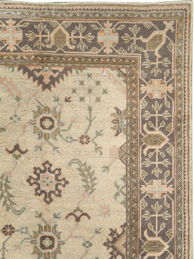 Antique Turkish Oushak Carpet, No.8411 - Galerie Shabab
