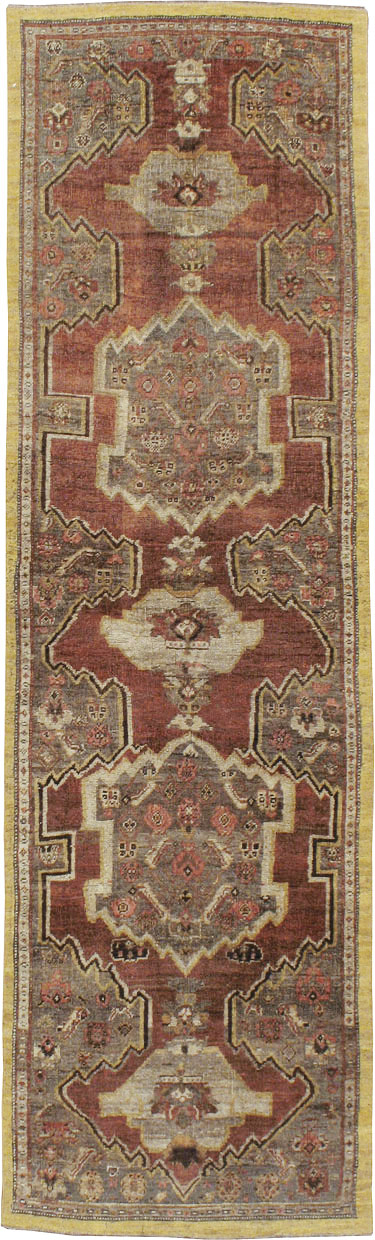Antique Persian Bidjar Runner, No.8413 - Galerie Shabab