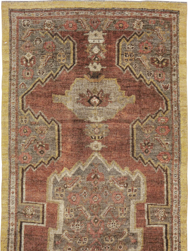 Antique Persian Bidjar Runner, No.8413 - Galerie Shabab