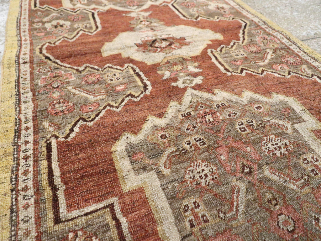 Antique Persian Bidjar Runner, No.8413 - Galerie Shabab