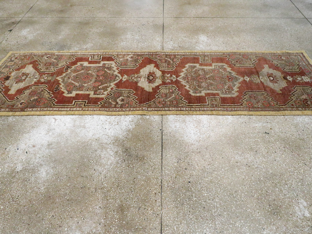 Antique Persian Bidjar Runner, No.8413 - Galerie Shabab