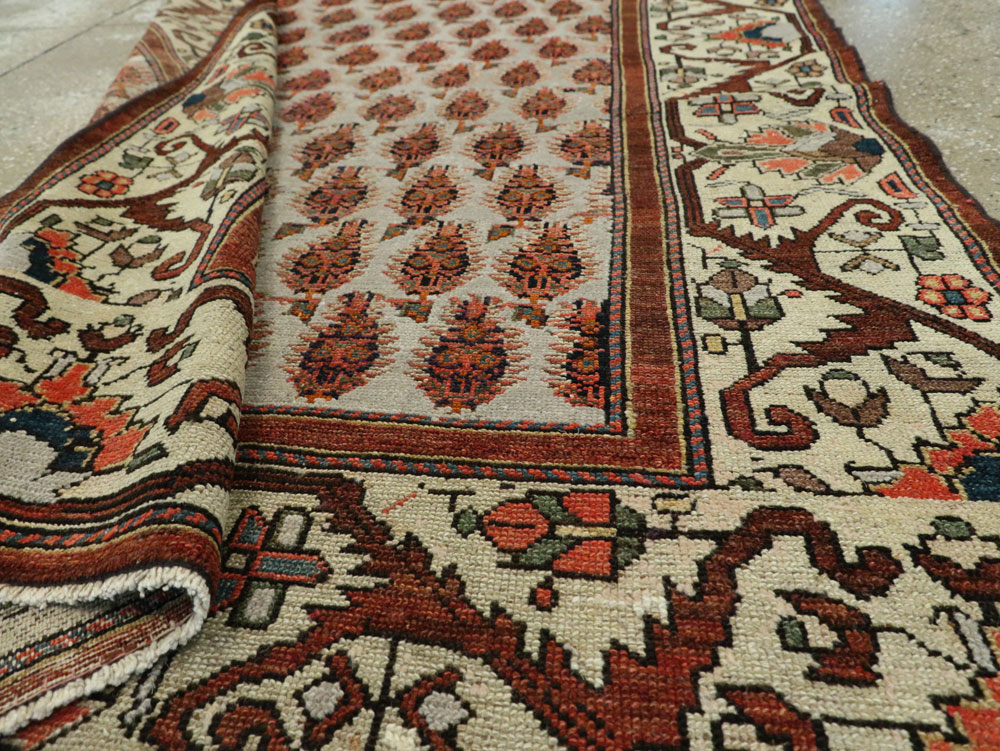 Antique Persian Malayer Runner, No.8423 - Galerie Shabab