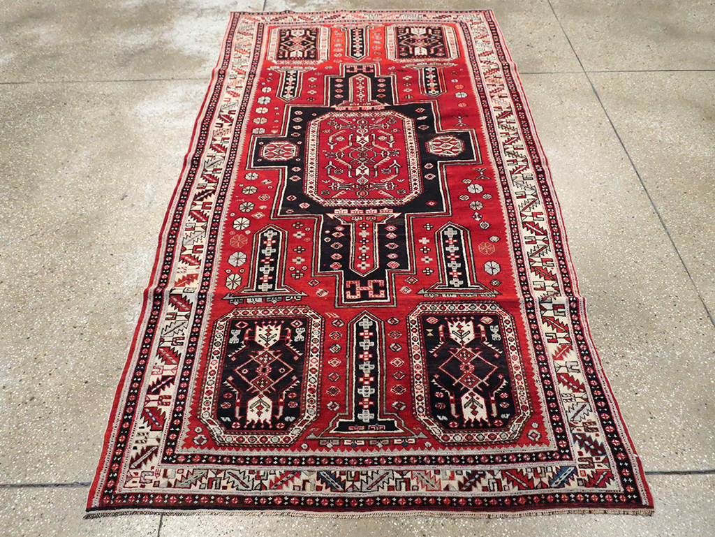 Vintage Caucasian Shirvan Rug, No.8424 - Galerie Shabab