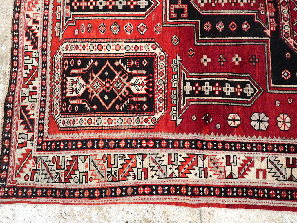 Vintage Caucasian Shirvan Rug, No.8424 - Galerie Shabab