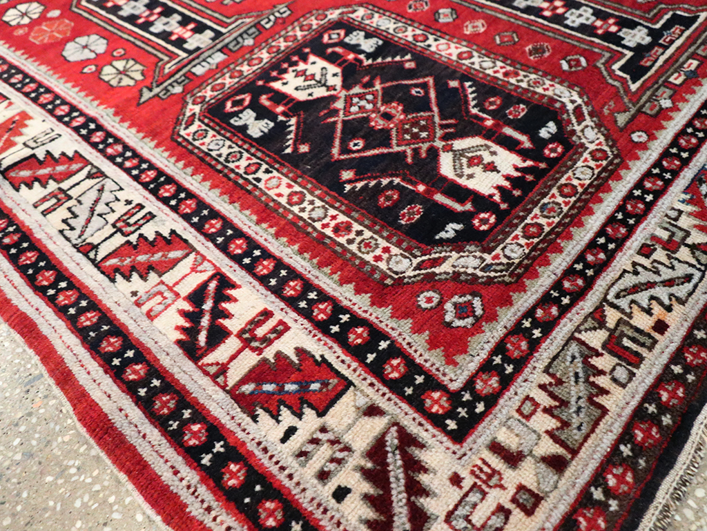 Vintage Caucasian Shirvan Rug, No.8424 - Galerie Shabab