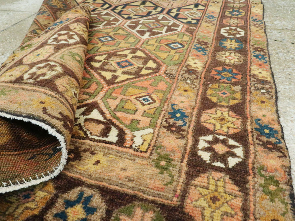 Antique Persian Kurdish Runner, No.8428 - Galerie Shabab