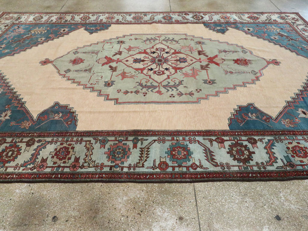 Antique Persian Bakshaish Carpet, No.8455 - Galerie Shabab