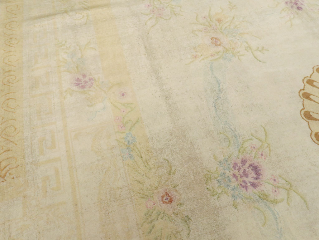 Vintage European Inspired Persian Kashan Carpet, No.8468 - Galerie Shabab