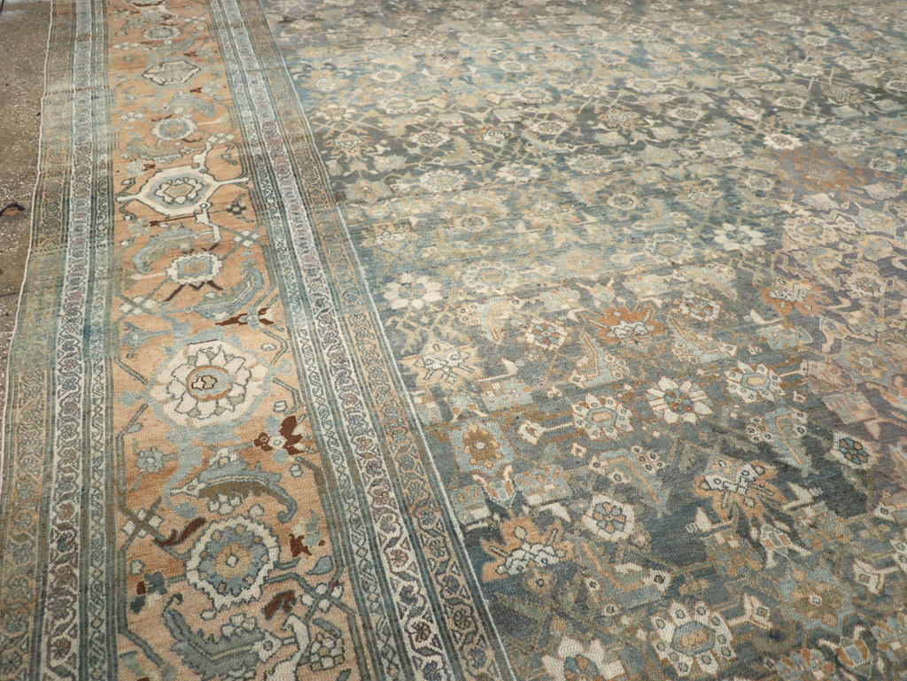 Antique Persian Bibikabad Carpet, No.8484 - Galerie Shabab