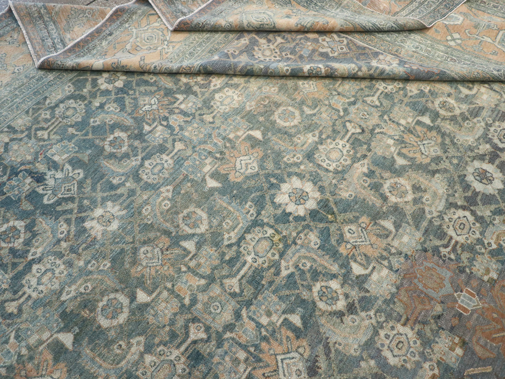 Antique Persian Bibikabad Carpet, No.8484 - Galerie Shabab