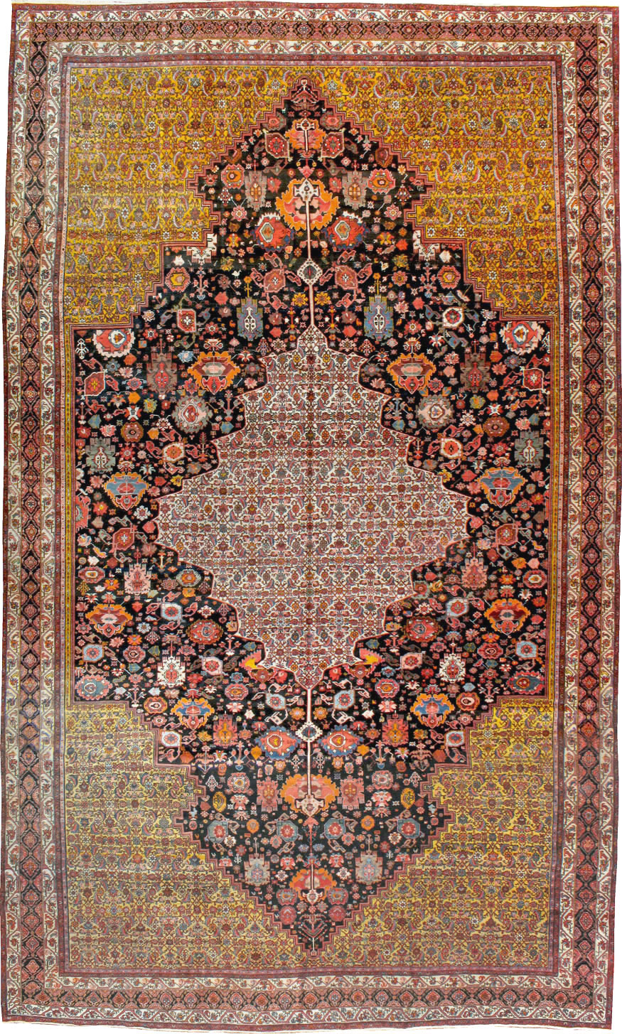 Antique Persian Bidjar Carpet, No.8489 - Galerie Shabab