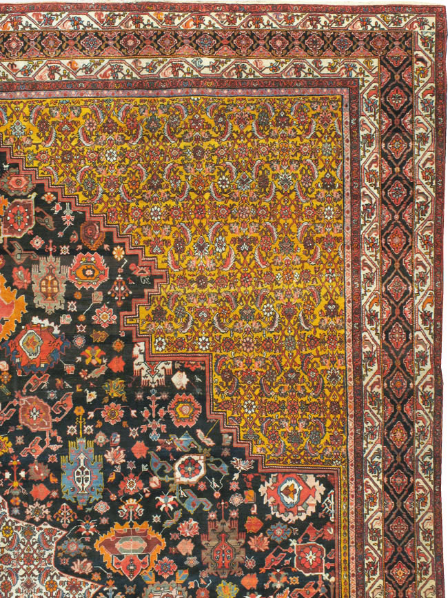 Antique Persian Bidjar Carpet, No.8489 - Galerie Shabab