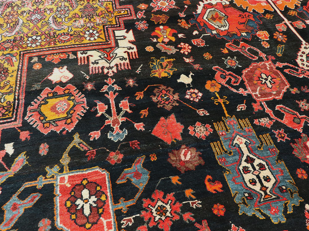 Antique Persian Bidjar Carpet, No.8489 - Galerie Shabab