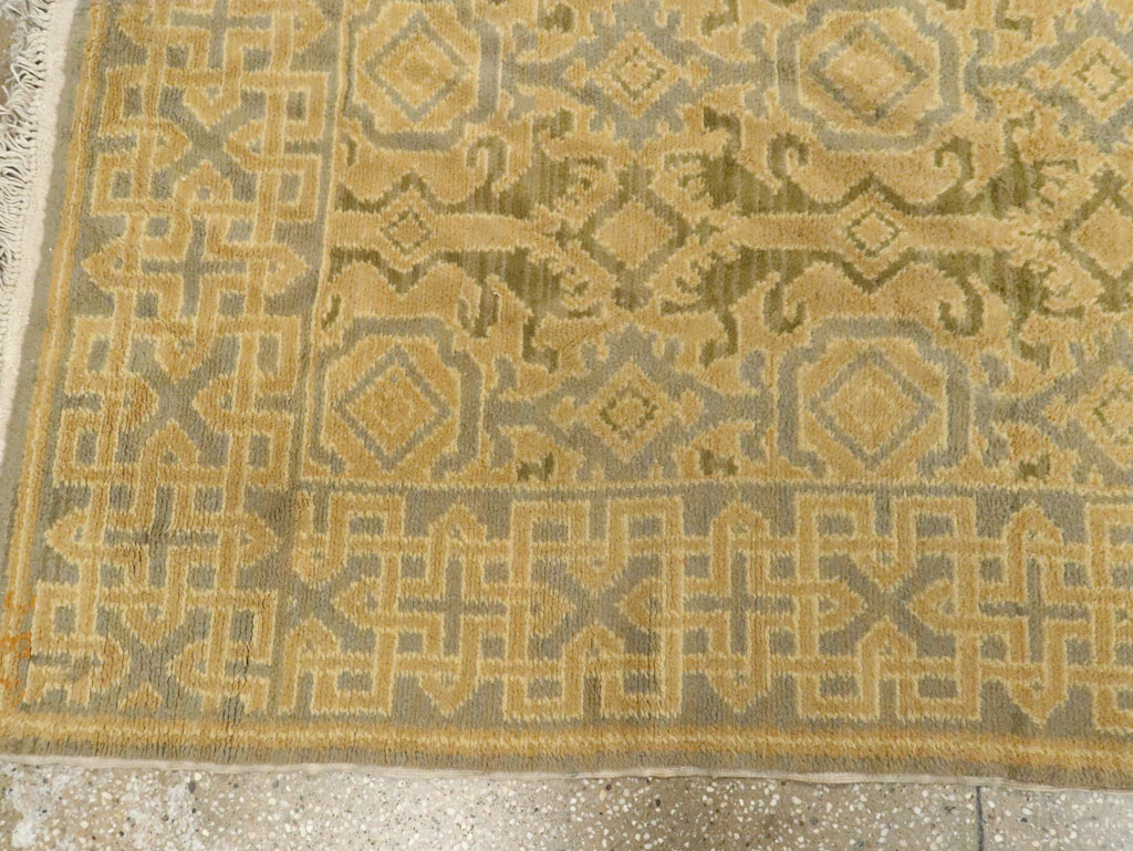 Vintage Spanish Cuenca Gallery Carpet, No.8502 - Galerie Shabab