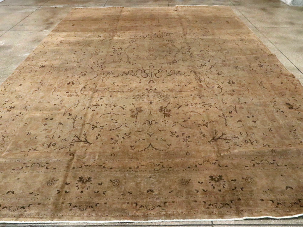 Antique Persian Mashad Carpet, No.8505 - Galerie Shabab