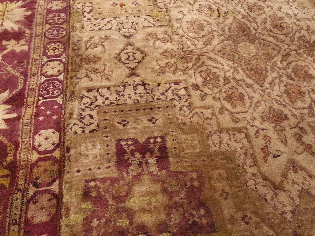 Antique Indian Agra Carpet, No.8526 - Galerie Shabab