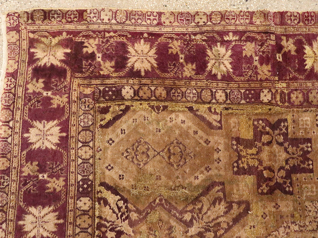 Antique Indian Agra Carpet, No.8526 - Galerie Shabab