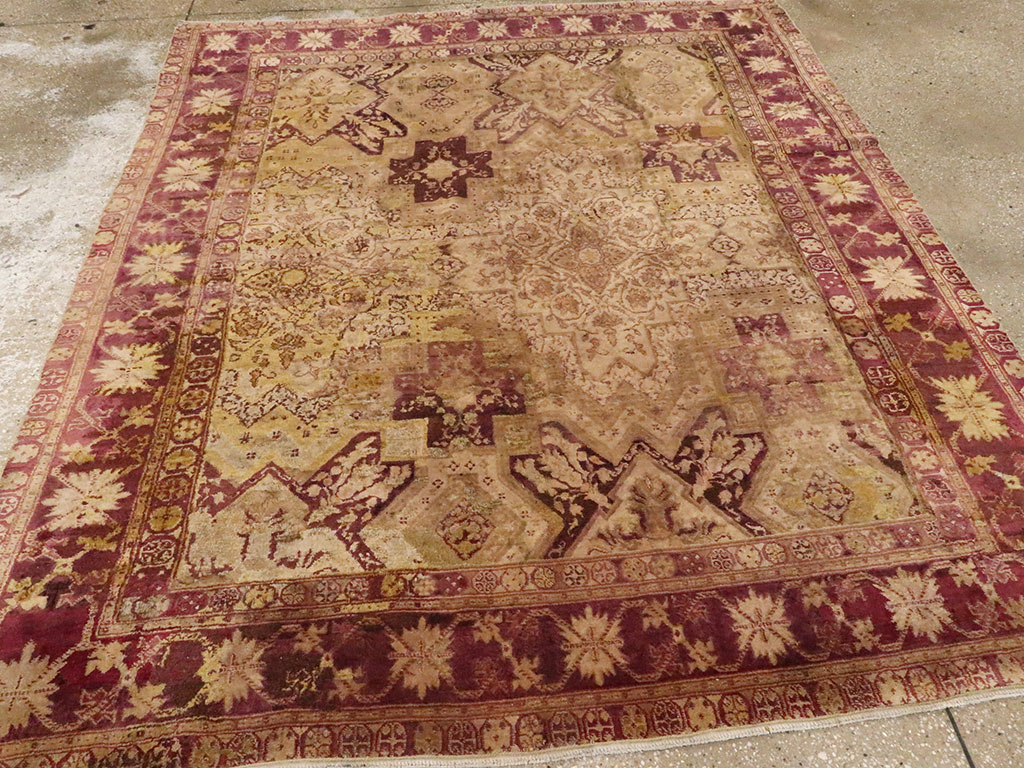 Antique Indian Agra Carpet, No.8526 - Galerie Shabab
