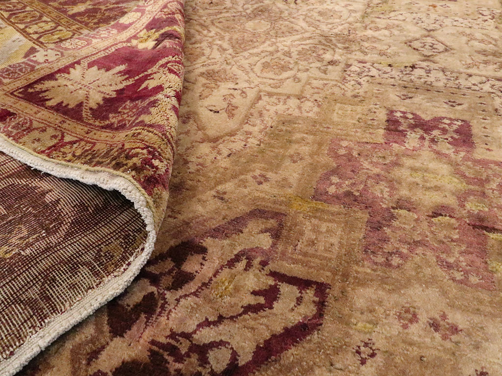 Antique Indian Agra Carpet, No.8526 - Galerie Shabab