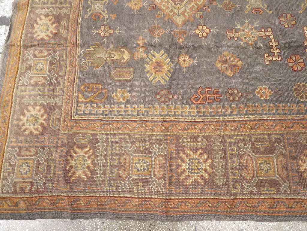 Antique Turkish Oushak Carpet, No.8527 - Galerie Shabab
