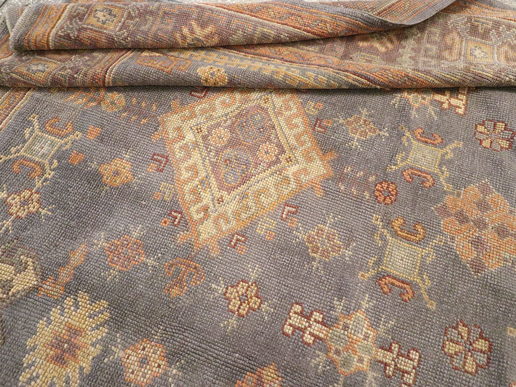 Antique Turkish Oushak Carpet, No.8527 - Galerie Shabab