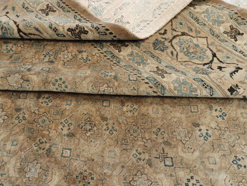 Antique Persian Mahal Carpet, No.8528 - Galerie Shabab