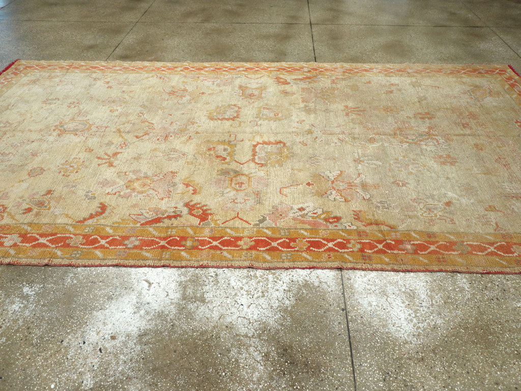 Antique Turkish Oushak Gallery Carpet, No.8533 - Galerie Shabab