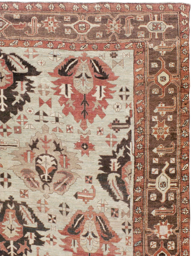 Antique Persian Heriz Carpet, No.8540 - Galerie Shabab