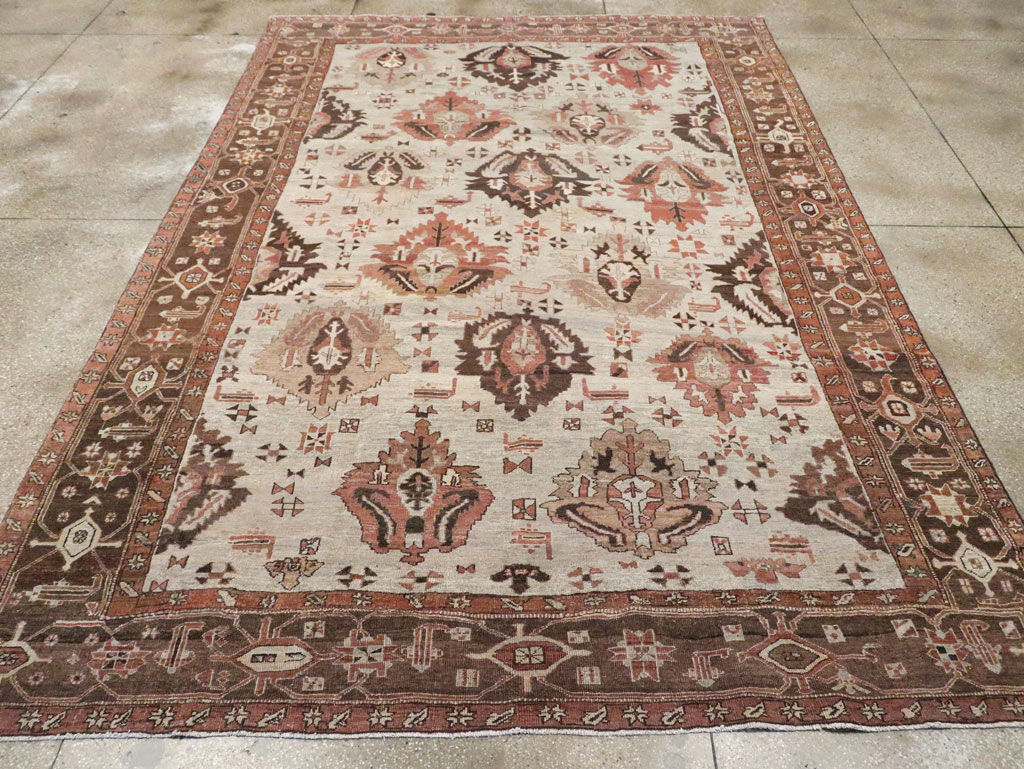 Antique Persian Heriz Carpet, No.8540 - Galerie Shabab