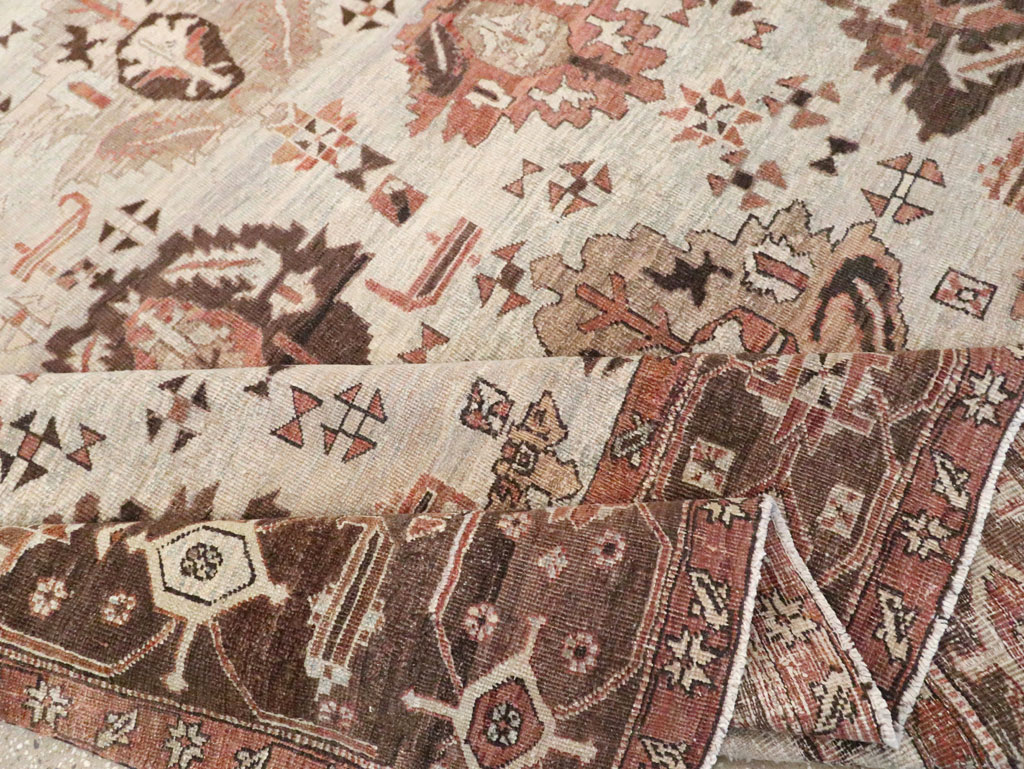 Antique Persian Heriz Carpet, No.8540 - Galerie Shabab