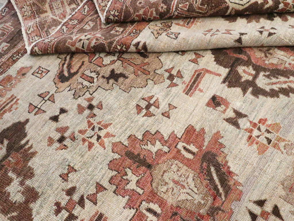 Antique Persian Heriz Carpet, No.8540 - Galerie Shabab