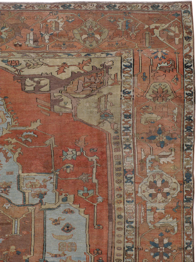 Antique Serapi Rug, No.8553 - Galerie Shabab