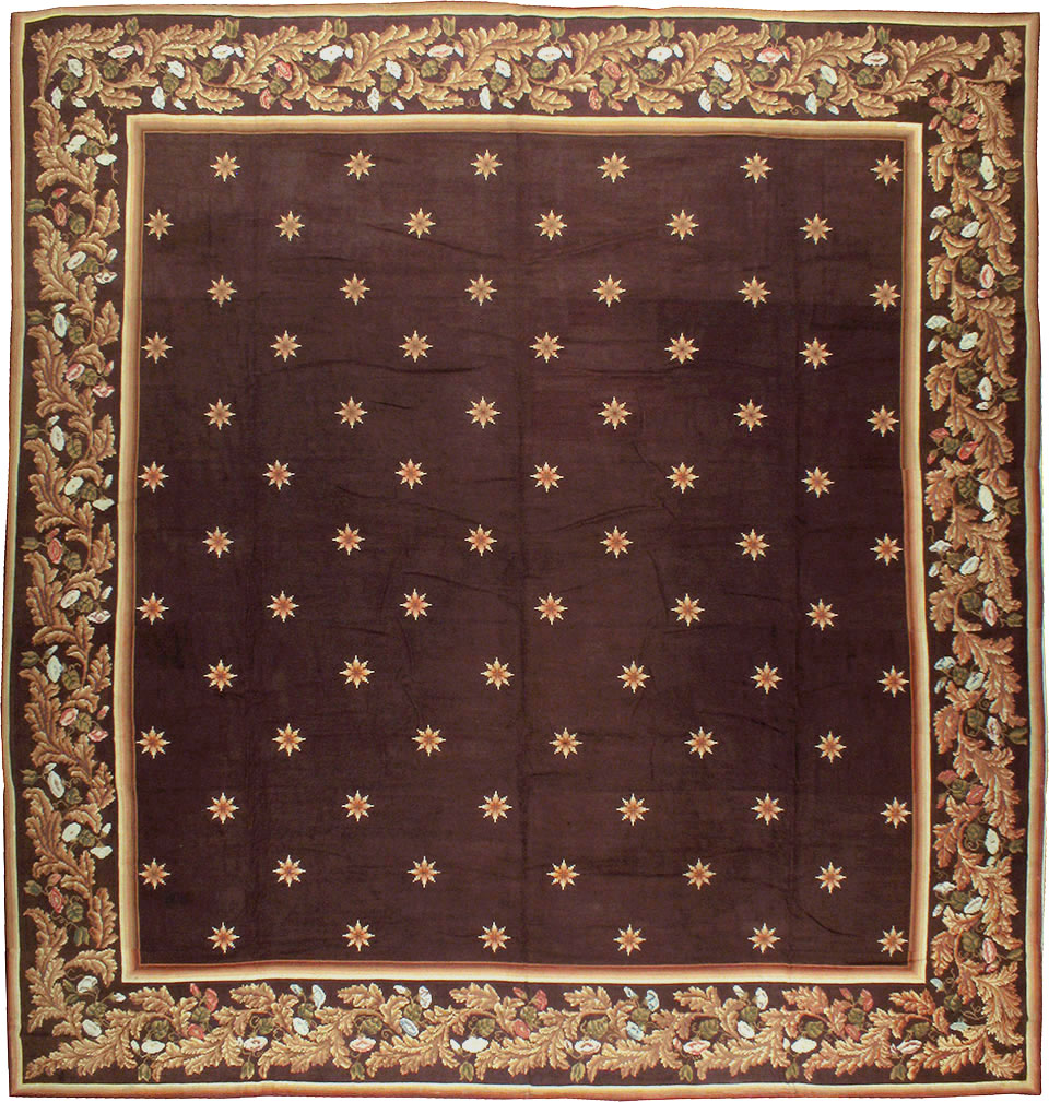Vintage French Needlepoint Carpet, No.8582 - Galerie Shabab