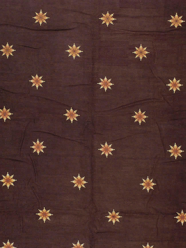 Vintage French Needlepoint Carpet, No.8582 - Galerie Shabab