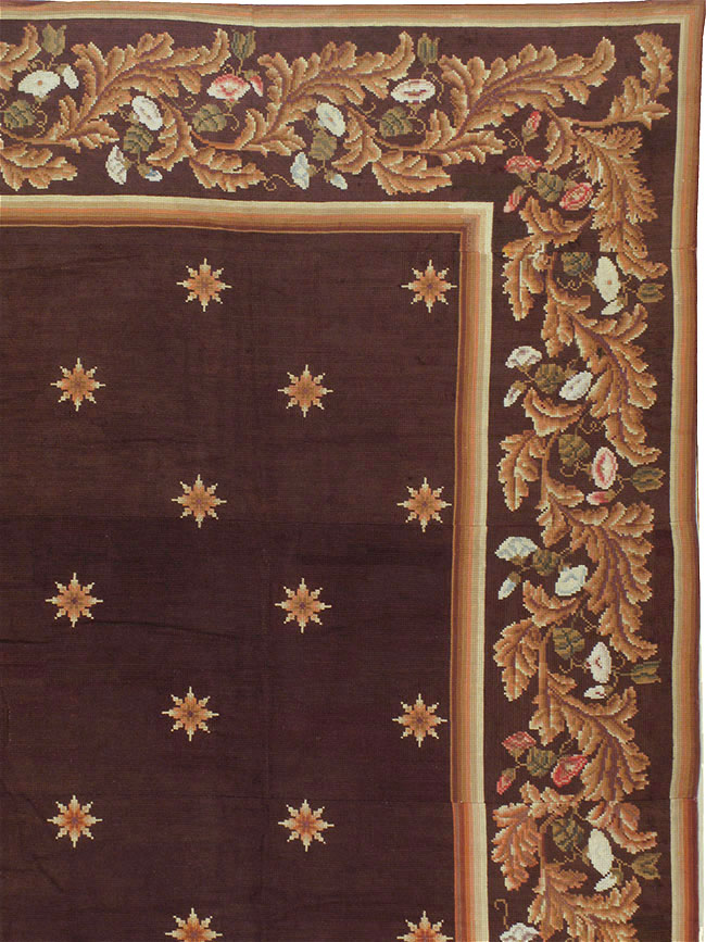 Vintage French Needlepoint Carpet, No.8582 - Galerie Shabab