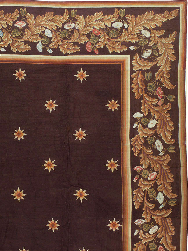 Vintage French Needlepoint Carpet, No.8582 - Galerie Shabab
