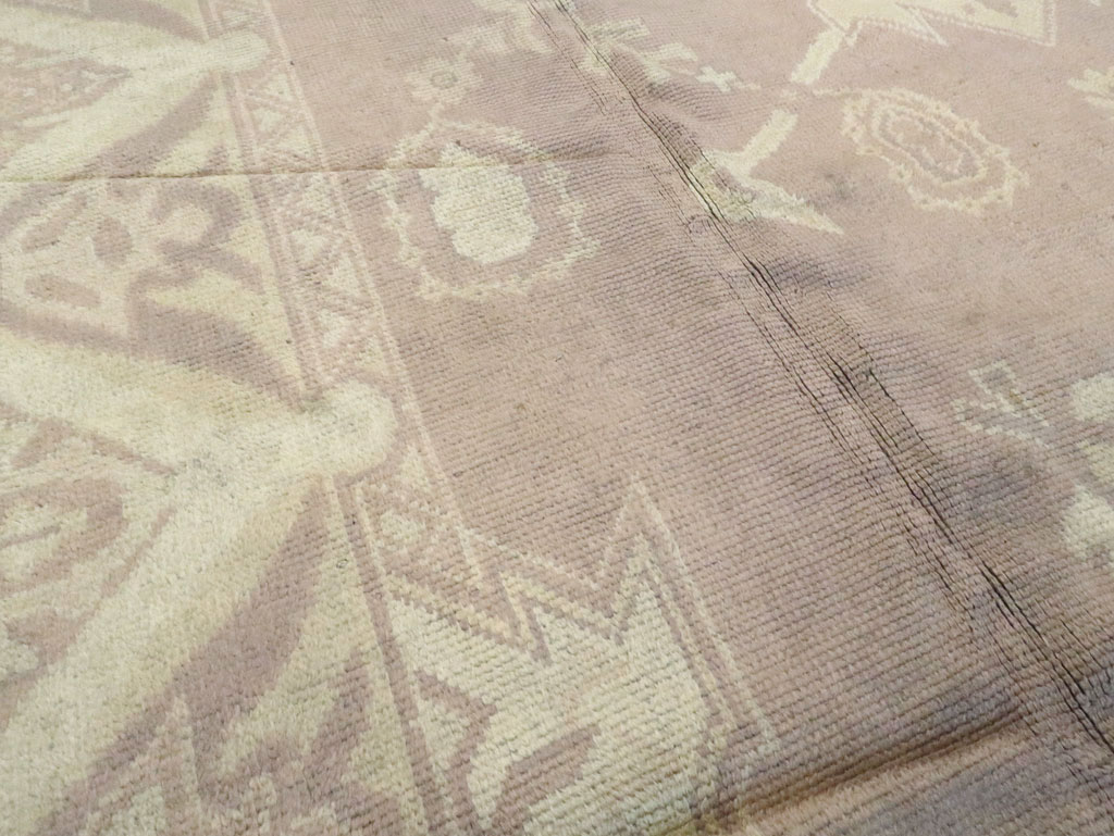Vintage European Oushak Large Carpet, No.8600 - Galerie Shabab