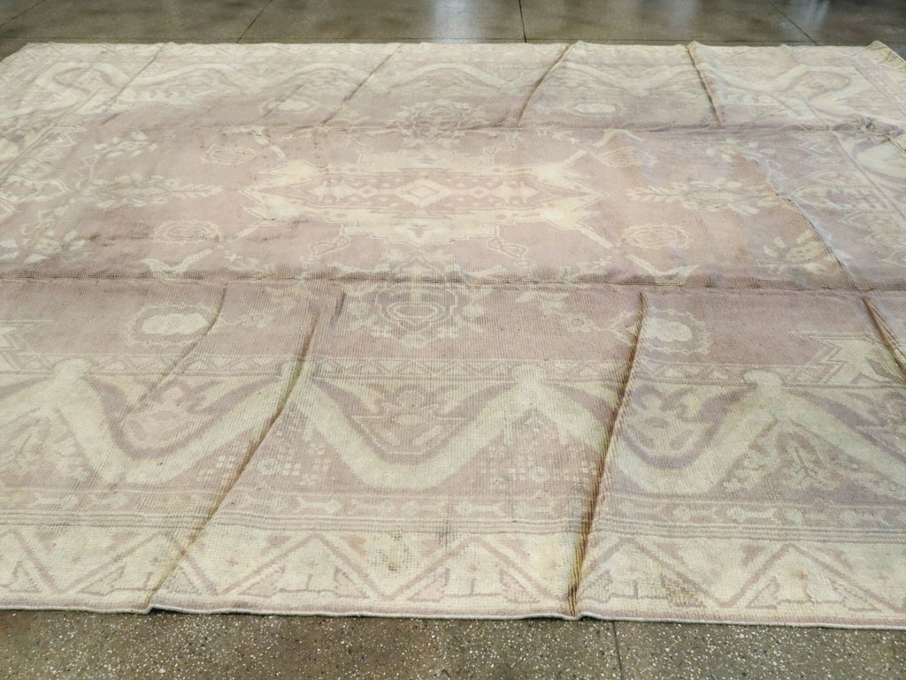 Vintage European Oushak Large Carpet, No.8600 - Galerie Shabab